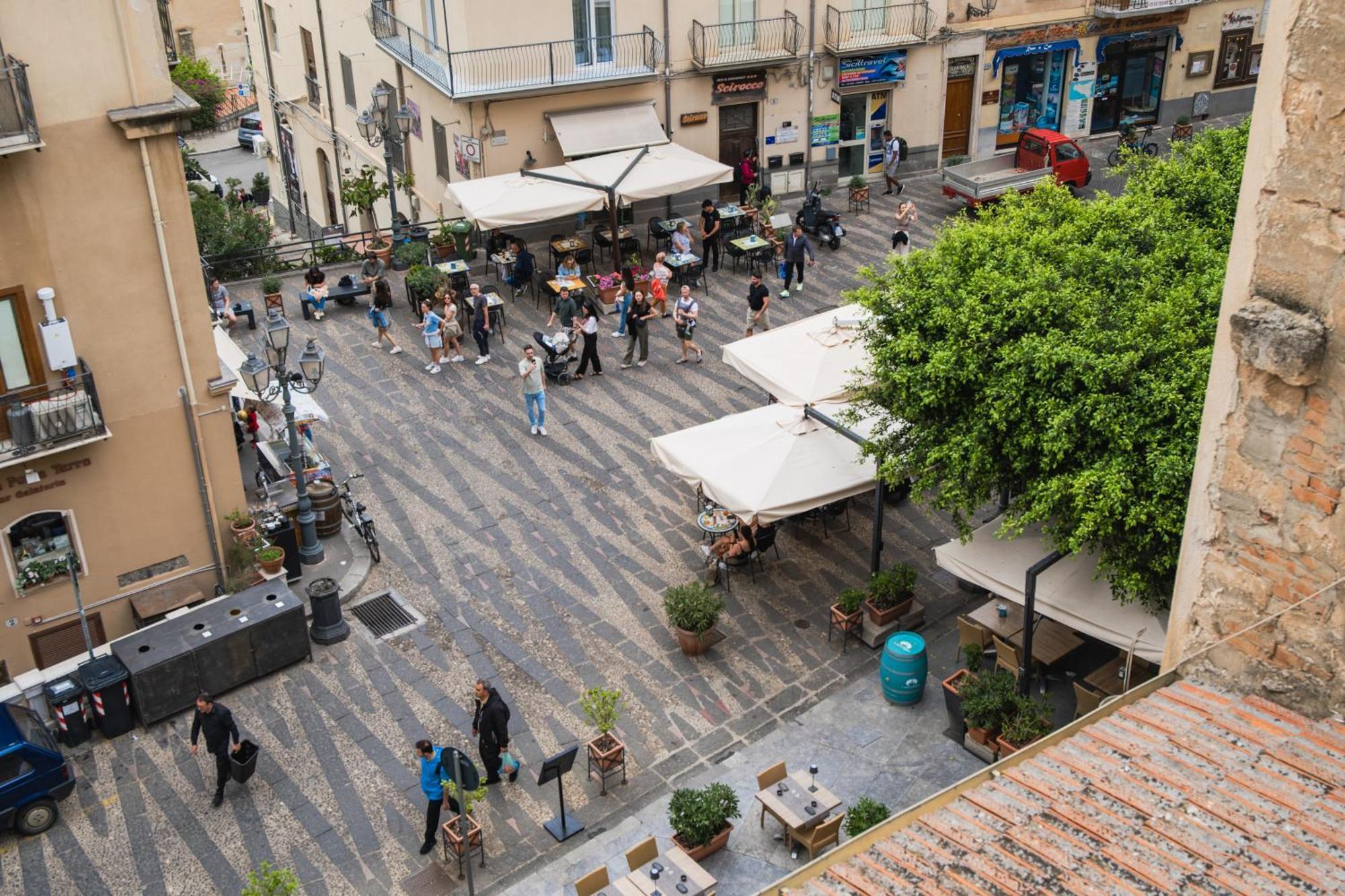 Suite Liberty Cefalù Exteriör bild