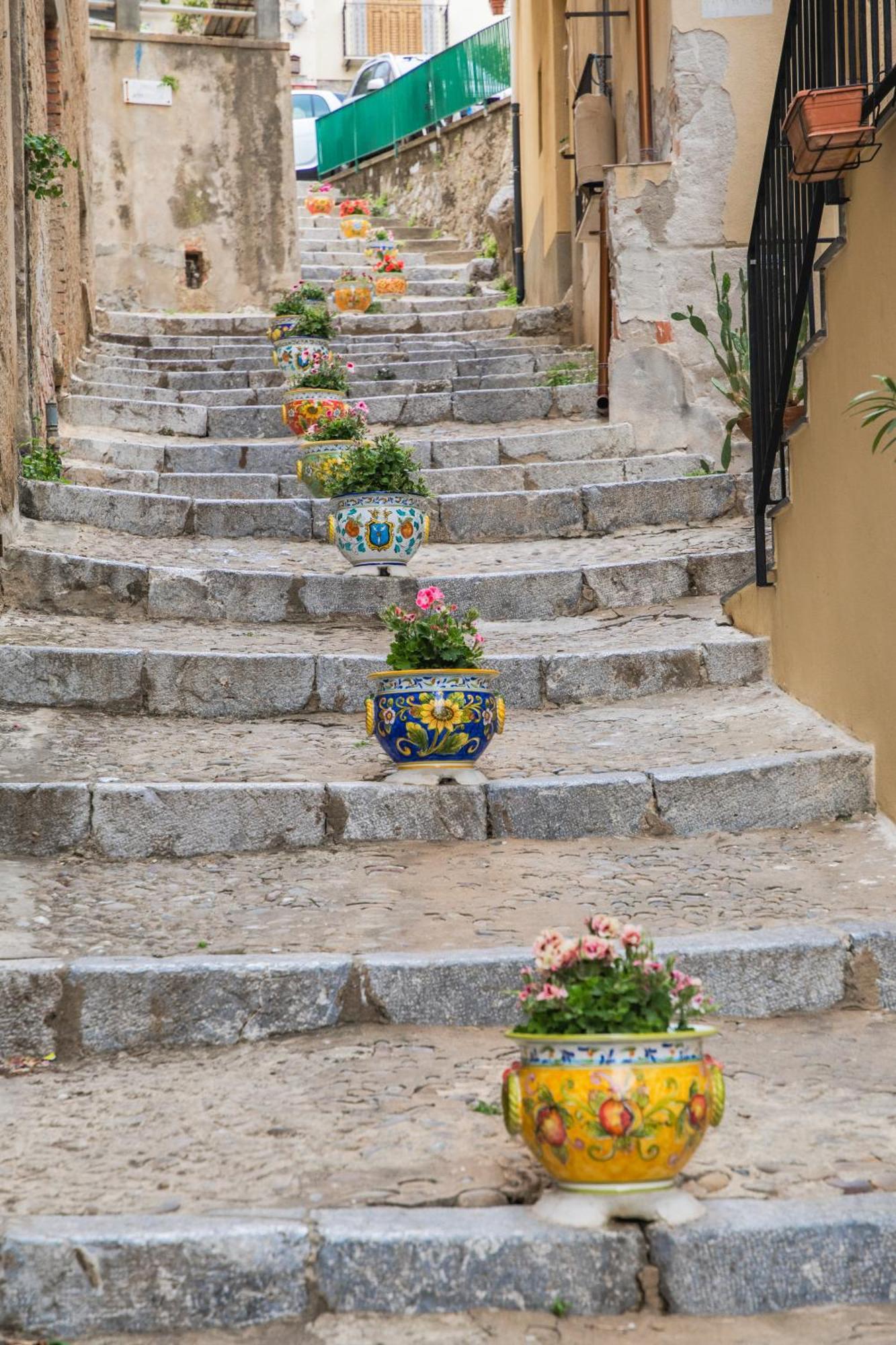 Suite Liberty Cefalù Exteriör bild